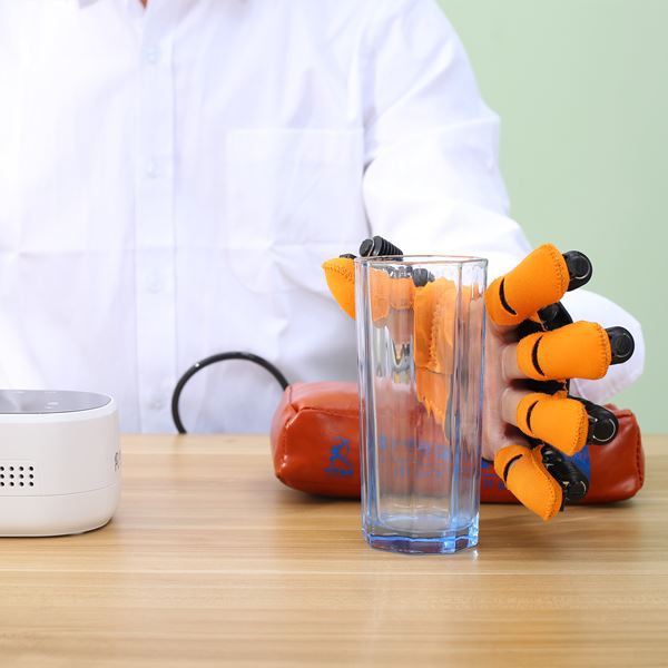 Dispositivo de fisioterapia para paciente com AVC
