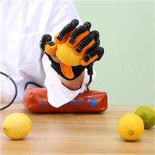 Equipamento inteligente de fisioterapia para treinamento manual