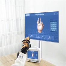 Luvas multifuncionais para pacientes com AVC